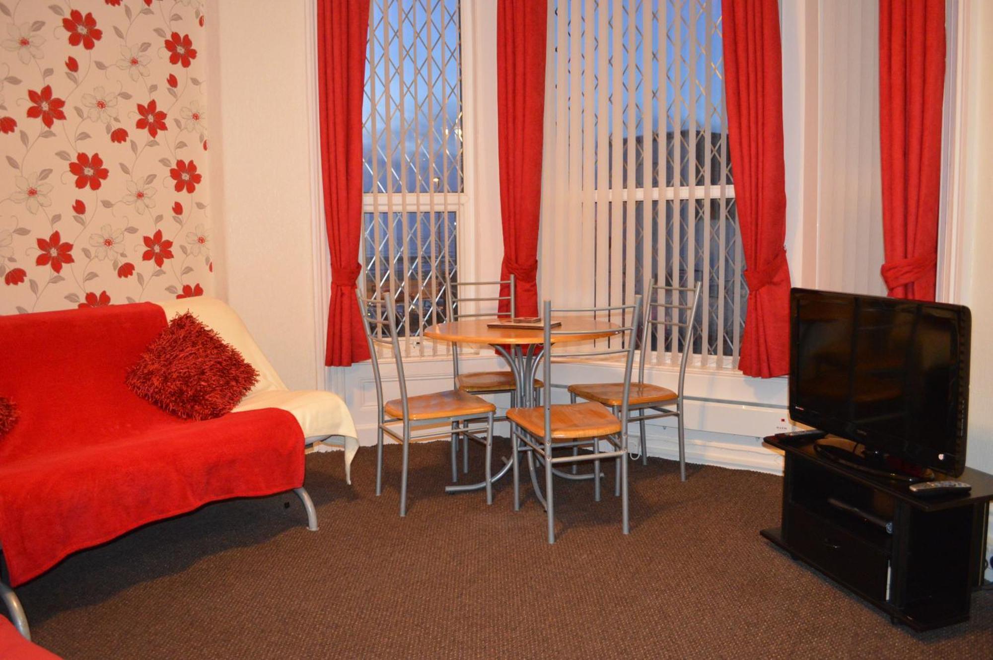 Ayrton House Apartment